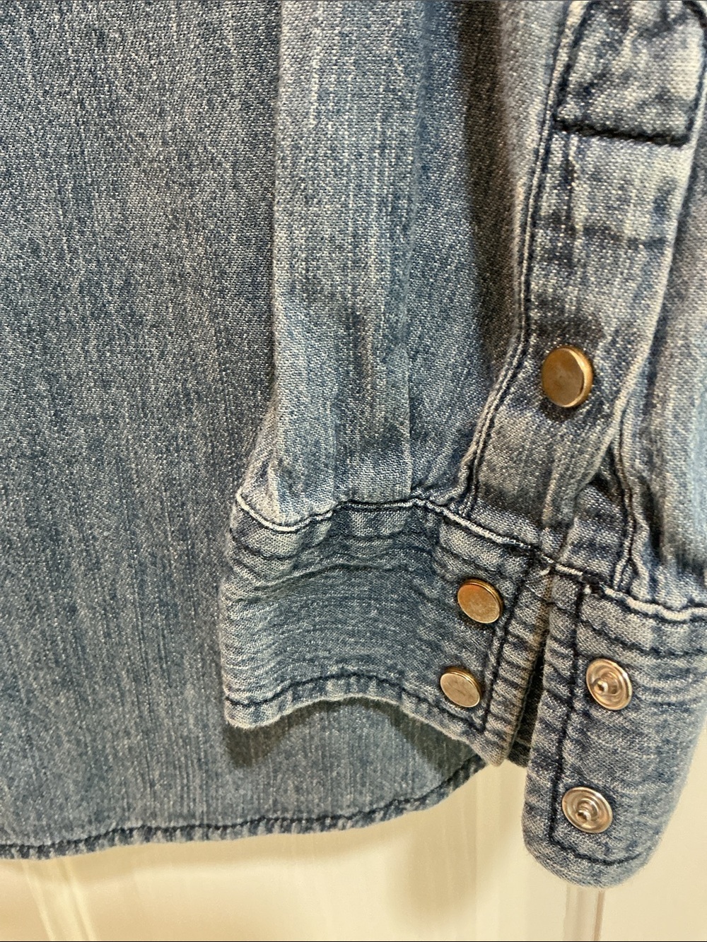 Jones New York Blue Denim Snap Front Shirt - Picture 4 of 8